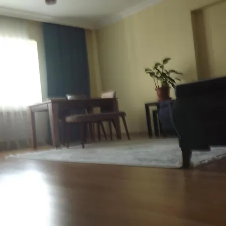 בית הארחה Big House Cekmekoy Subway Sarigazi